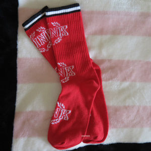Victoria's Secret PINK Crew Socks Red NWT